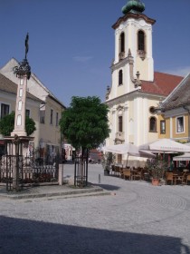 Historické mesto Szentendre s odvodňovacími žľabmi RECYFIX HICAP G